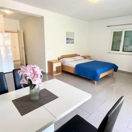 Holiday home Paradise Gdinj