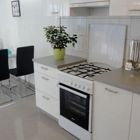 Paradise Holiday home Gdinj